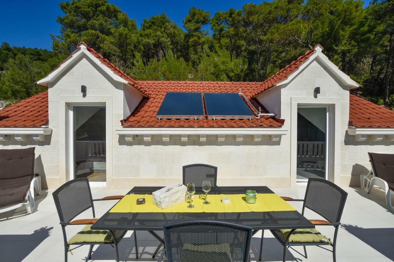 Villa Mar 1 - Luxury Apartments Pucisca Exterior photo